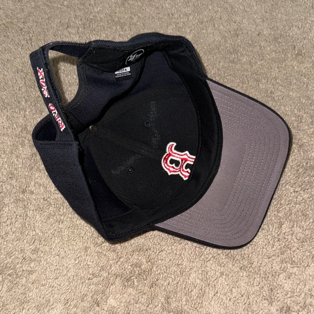 Boston Red Sox Baseball Cap - Picture 3 of 6